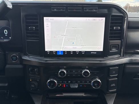 Used 2024 Ford F350 Lariat w/ Black Appearance Package image 5