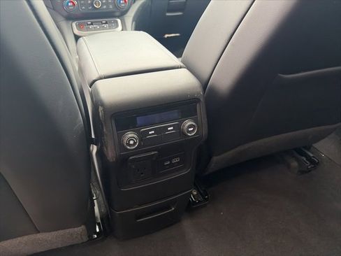 Used 2021 GMC Acadia SLT image 28