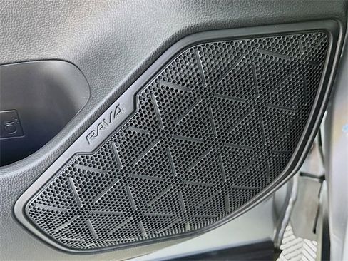 Certified 2022 Toyota RAV4 LE image 15