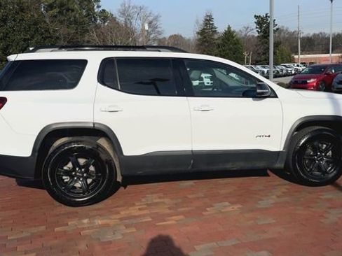 Used 2023 GMC Acadia AT4 w/ Technology Package image 3