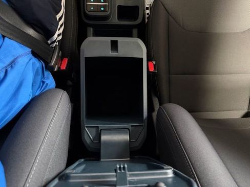 Used 2022 Ford Maverick XL image 34