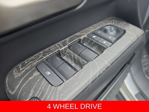 Used 2025 Toyota Tacoma TRD Off-Road w/ TRD Off Road Upgrade Package AWD/4WD image 26