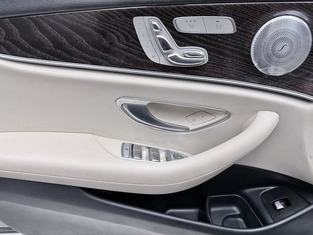 Used 2020 Mercedes-Benz E 350 4MATIC Sedan w/ Premium Package image 15