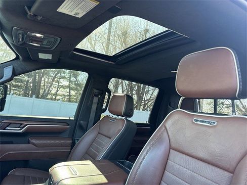 Used 2025 GMC Sierra 2500 Denali Ultimate image 23