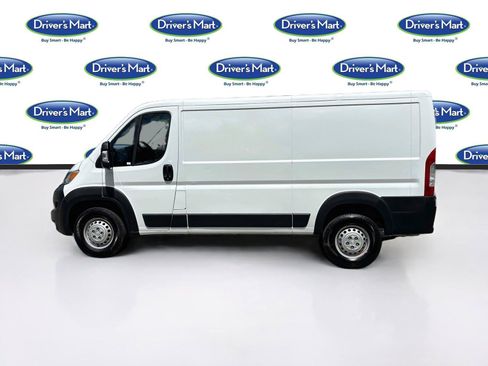 Used 2025 RAM ProMaster 2500 w/ Convenience Group FWD image 4