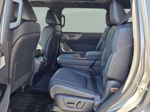 New 2026 INFINITI QX80 Autograph image 14