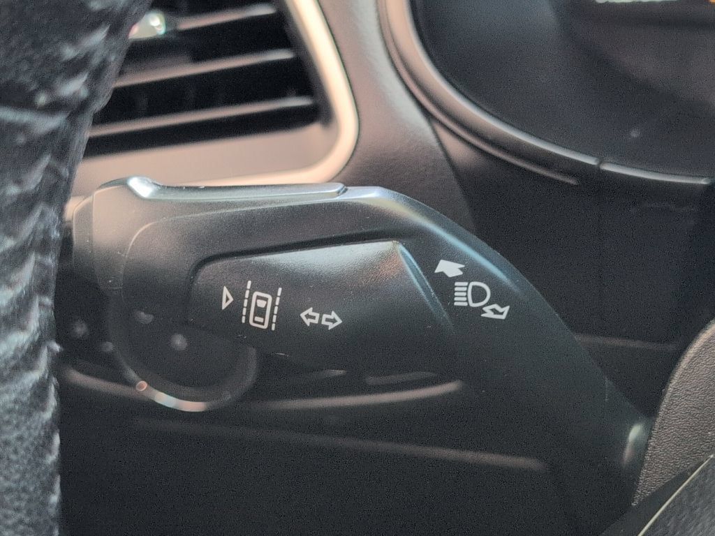 Used 2024 Ford Edge SEL AWD/4WD image 31
