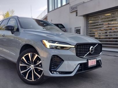 New 2025 Volvo XC60 B5 Plus w/ Protection Package Premier