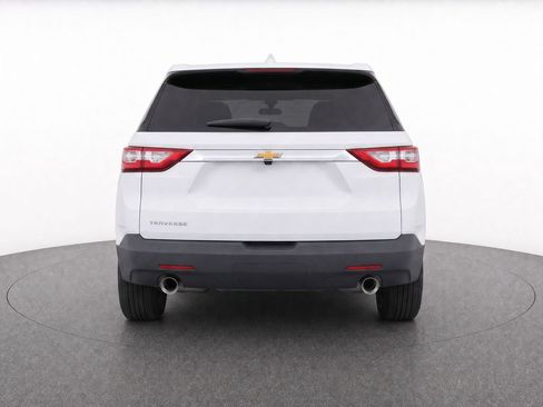 Used 2020 Chevrolet Traverse LS FWD image 4