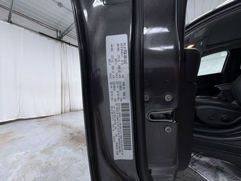 Used 2020 Jeep Cherokee Limited image 26