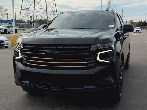 Certified 2023 Chevrolet Suburban High Country image 7