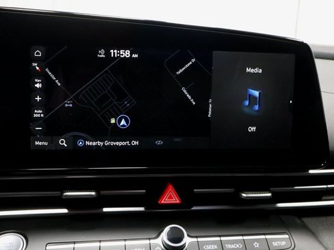 Certified 2023 Hyundai Elantra SEL w/ Convenience Package image 3