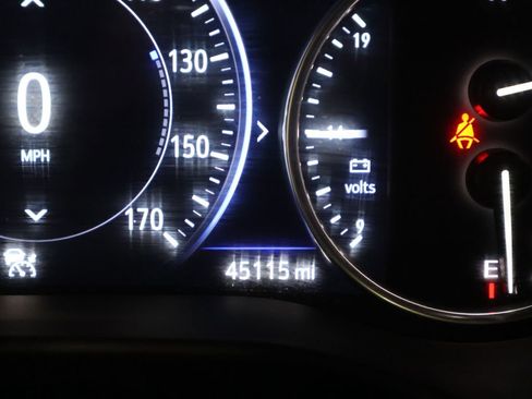 Used 2023 Buick Enclave Avenir w/ Avenir Technology Package image 46