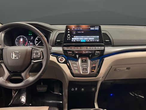 Used 2025 Honda Odyssey Elite image 11