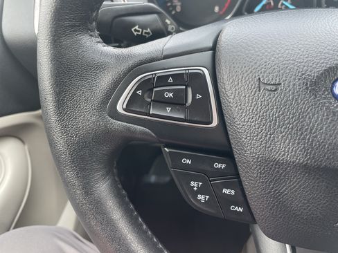 Used 2018 Ford Escape SEL AWD/4WD image 15