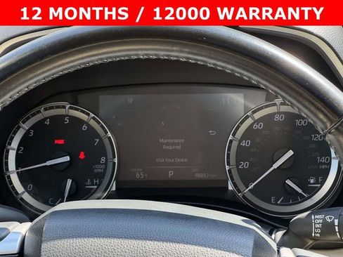 Used 2022 Toyota Highlander XLE image 26