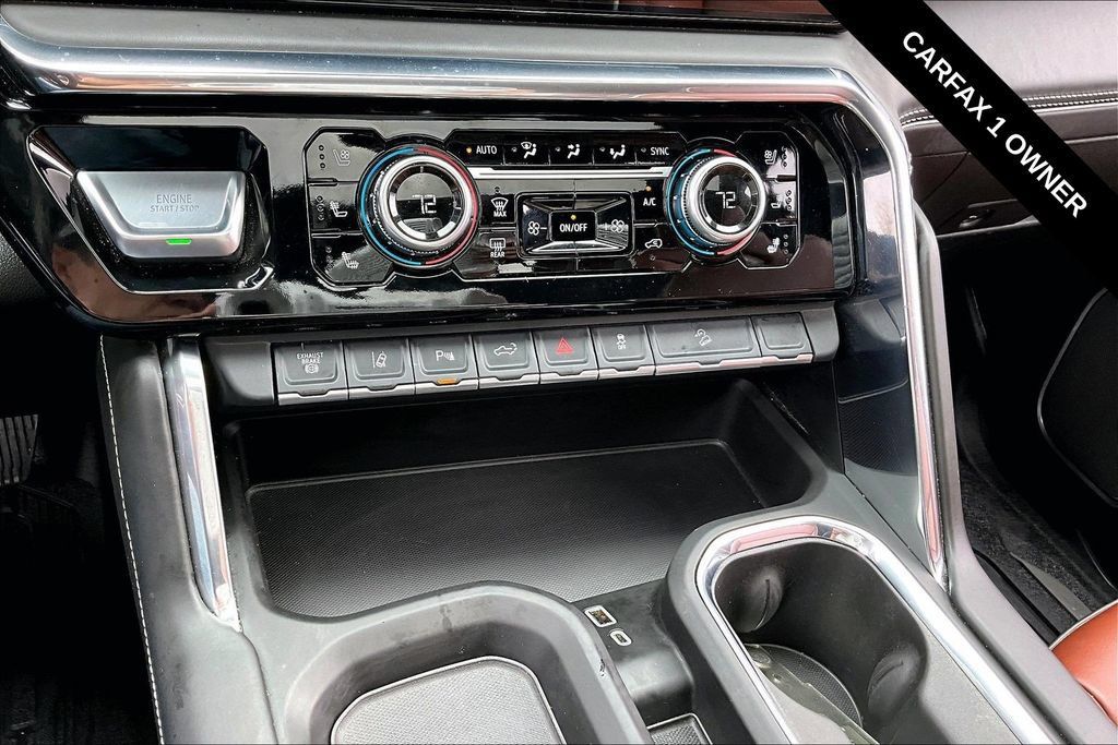 Used 2025 GMC Sierra 3500 Denali Ultimate AWD/4WD image 17