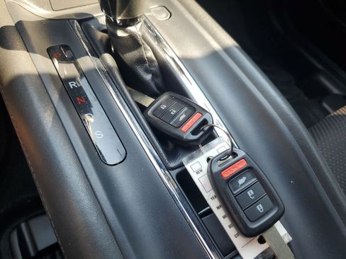 Used 2022 Honda HR-V Sport image 26