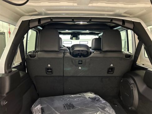 New 2026 Jeep Wrangler Sahara image 34