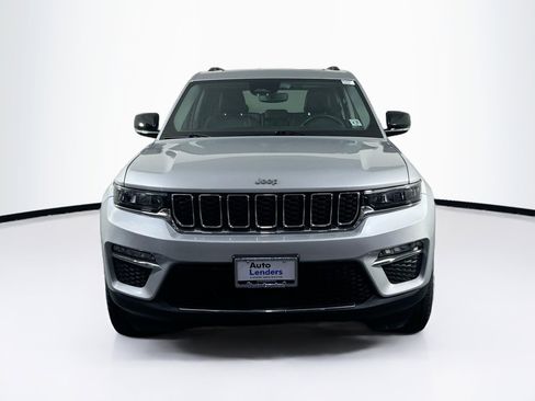 Used 2022 Jeep Grand Cherokee Limited image 2