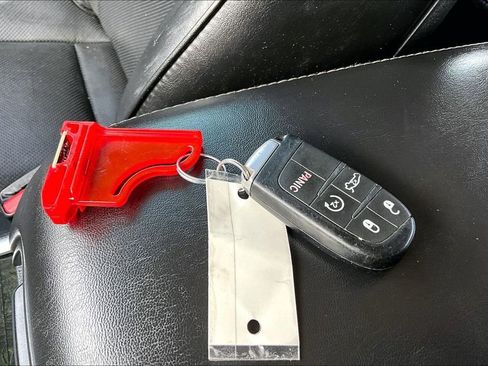 Used 2018 Chrysler 300 Limited w/ Safetytec Plus Group AWD/4WD image 11