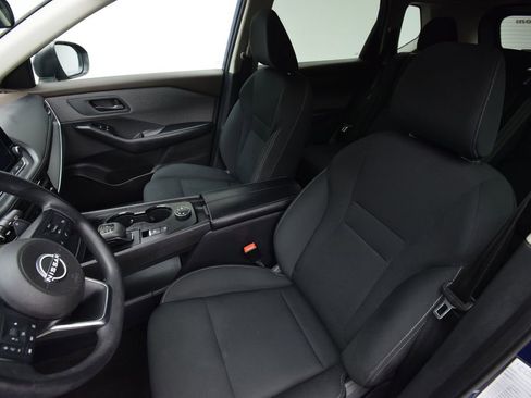 Used 2023 Nissan Rogue S image 17