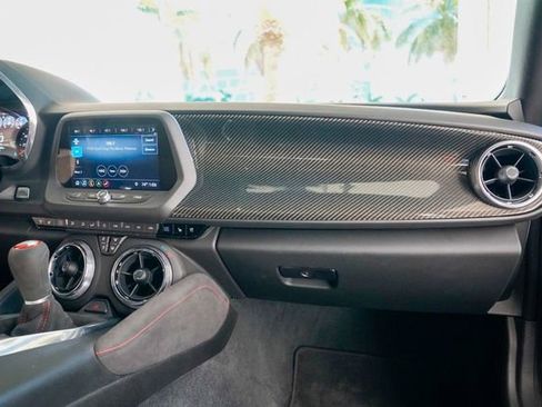Used 2019 Chevrolet Camaro ZL1 image 76