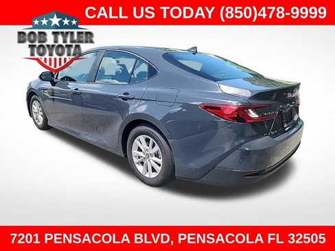 Used 2026 Toyota Camry LE w/ Convenience Package FWD image 1