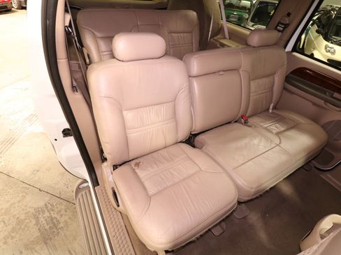 Used 2000 Ford Excursion Limited image 17
