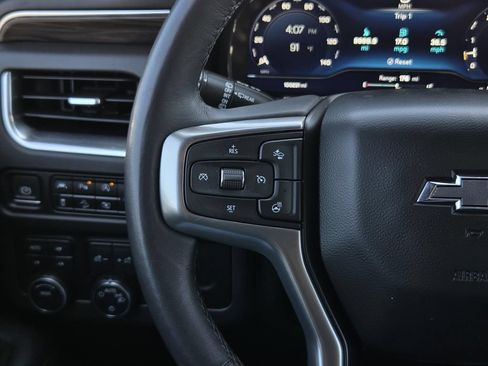 Used 2022 Chevrolet Tahoe Z71 w/ Luxury Package AWD/4WD image 23