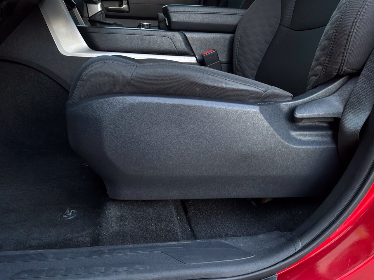 Used 2024 Toyota Tundra SR5 AWD/4WD image 12