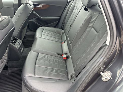 Used 2023 Audi A4 2.0T Premium w/ Convenience Package image 11