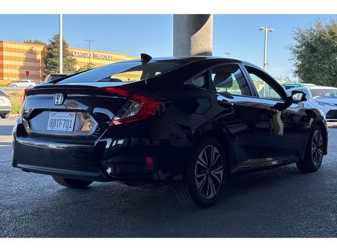 Used 2017 Honda Civic EX-T image 3