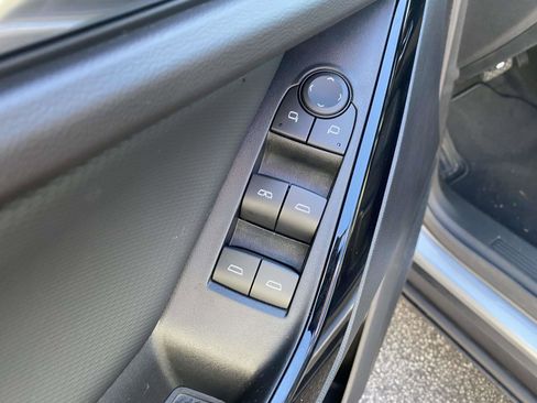 Used 2025 Chevrolet Equinox LT w/ Midnight Edition image 22