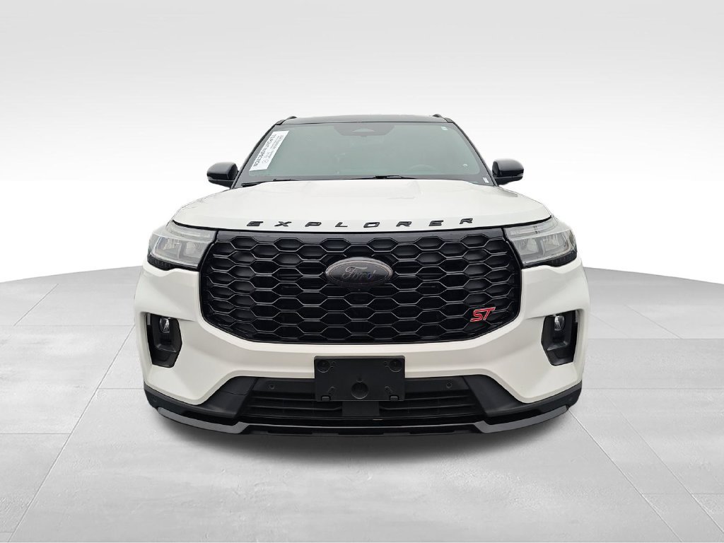 Used 2025 Ford Explorer ST AWD/4WD image 8