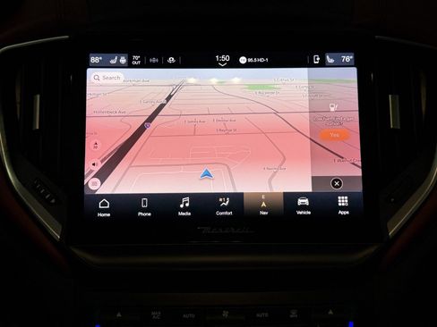 Used 2021 Maserati Ghibli S GranSport image 31