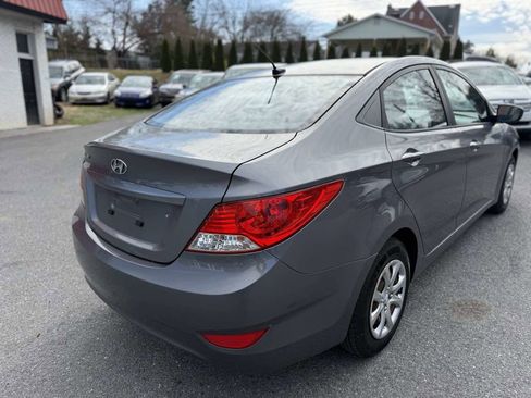 Used 2014 Hyundai Accent GLS image 7