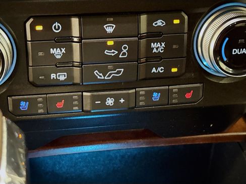 Used 2020 Ford F150 King Ranch w/ Equipment Group 601A Luxury AWD/4WD image 21
