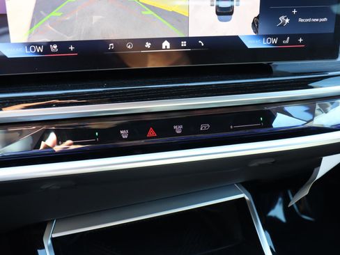 New 2026 BMW 740i w/ Premium Package image 20