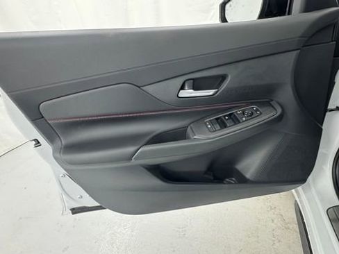 New 2026 Nissan Sentra SR FWD image 17