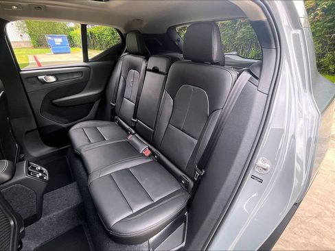 New 2026 Volvo XC40 B5 Core AWD/4WD image 17