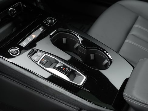 Used 2025 Audi A5 2.0T Premium w/ Convenience Package AWD/4WD image 18