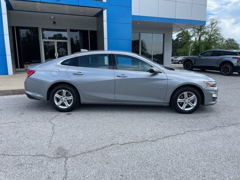 Used 2024 Chevrolet Malibu LT image 9