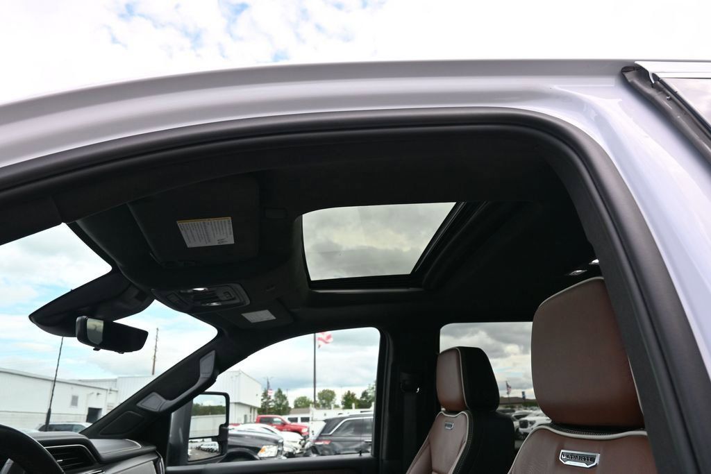 Used 2025 GMC Sierra 3500 Denali Ultimate AWD/4WD image 27