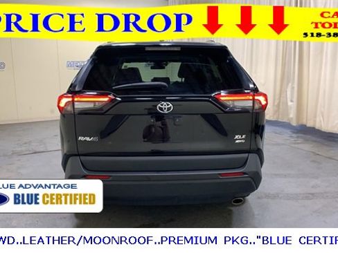 Used 2022 Toyota RAV4 XLE Premium image 5