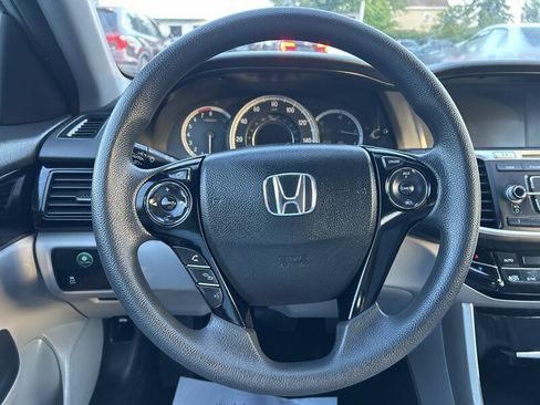 Used 2017 Honda Accord LX image 13
