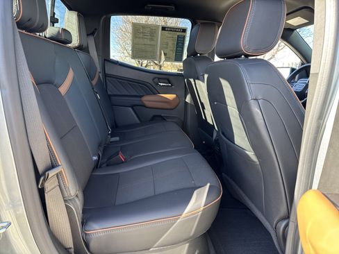 Used 2024 GMC Canyon AT4 w/ Technology Package image 23