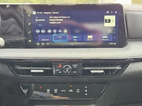 New 2026 Nissan Kicks SR image 19