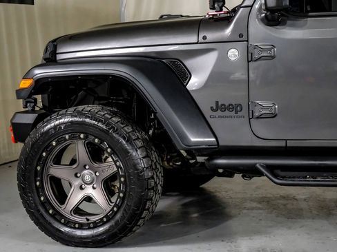 Used 2020 Jeep Gladiator Sport w/ Quick Order Package 24S image 13