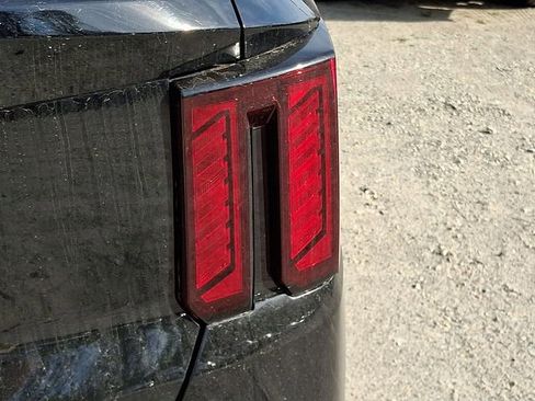 Used 2024 Kia Sorento S image 8